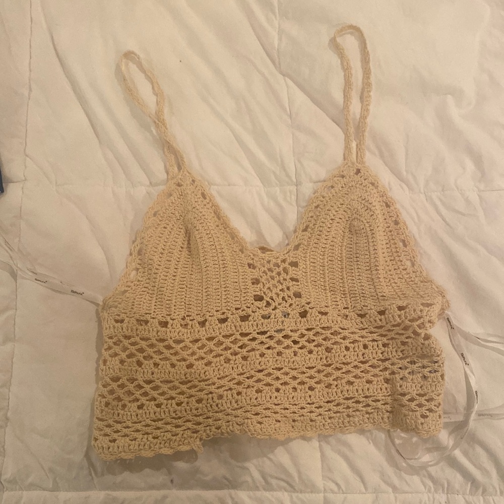 Beige crocheted crop top size s/m